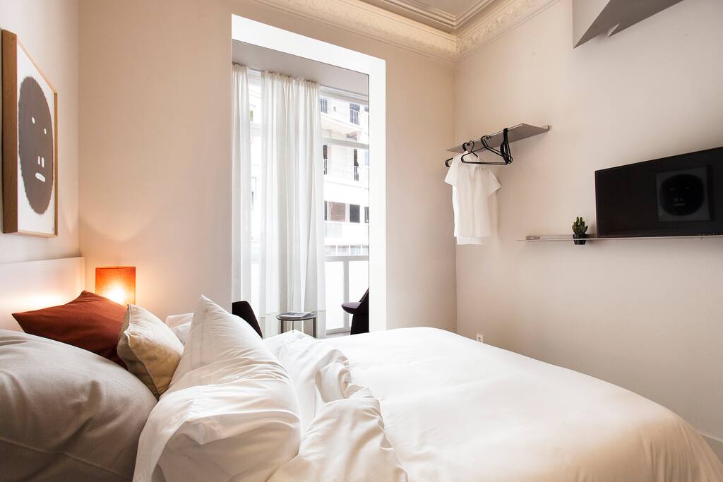 Crispy white linen