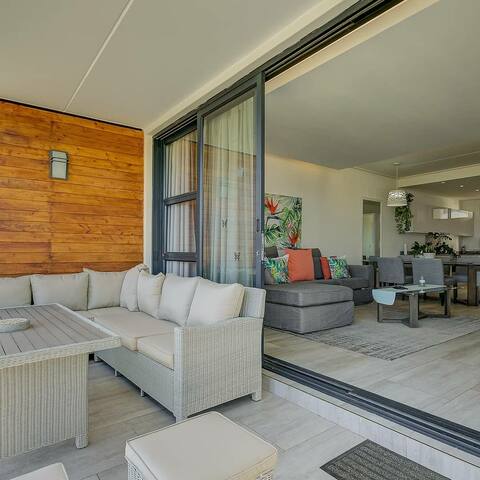 UniqueStay Paardevlei Square 3