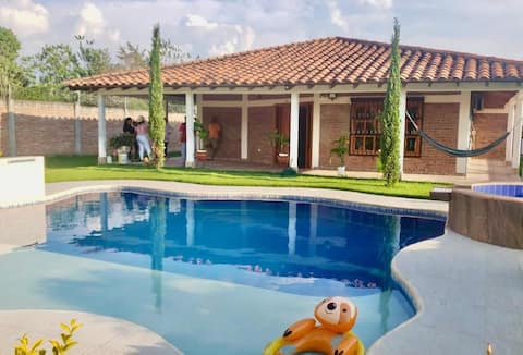 Mi Valle Lindo Estate