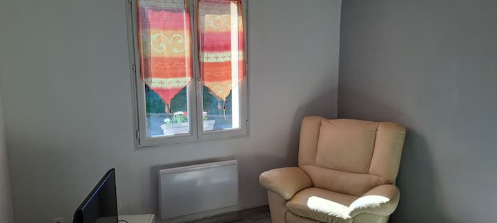Logement Independant Au Calme Dans Un Village. - ibis budget Roye