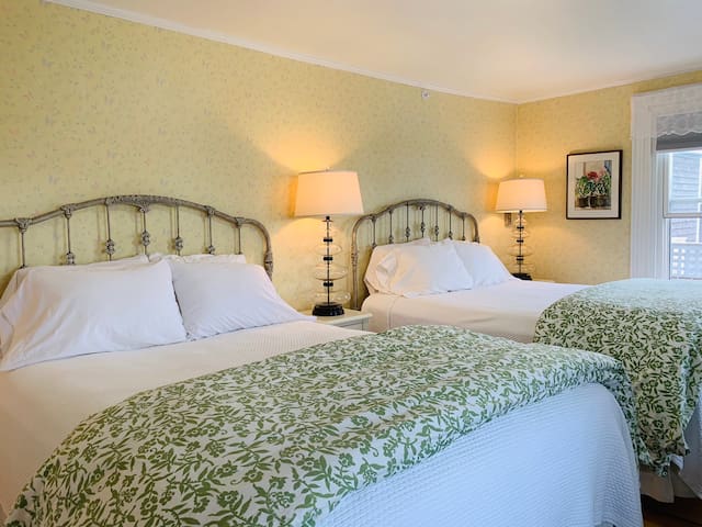 Linda Bean'S Perfect Maine managed Airbnb listing 2