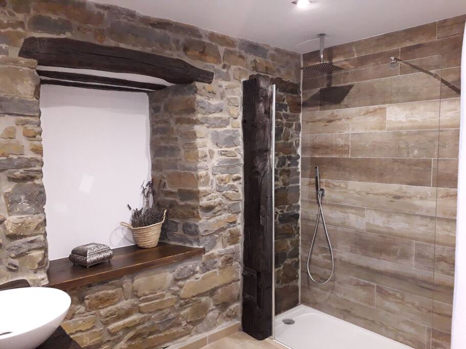 Baño de la habitación matrimonial