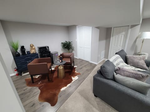 Spacious Private Modern 1 bedroom basement suite.