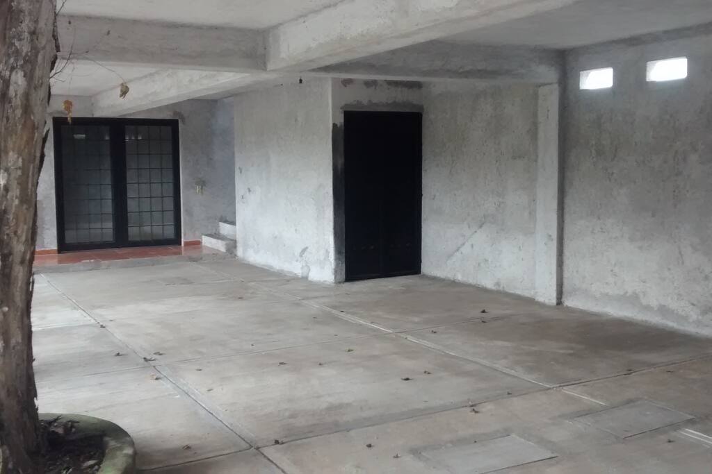 Estacionamiento Cubierto
