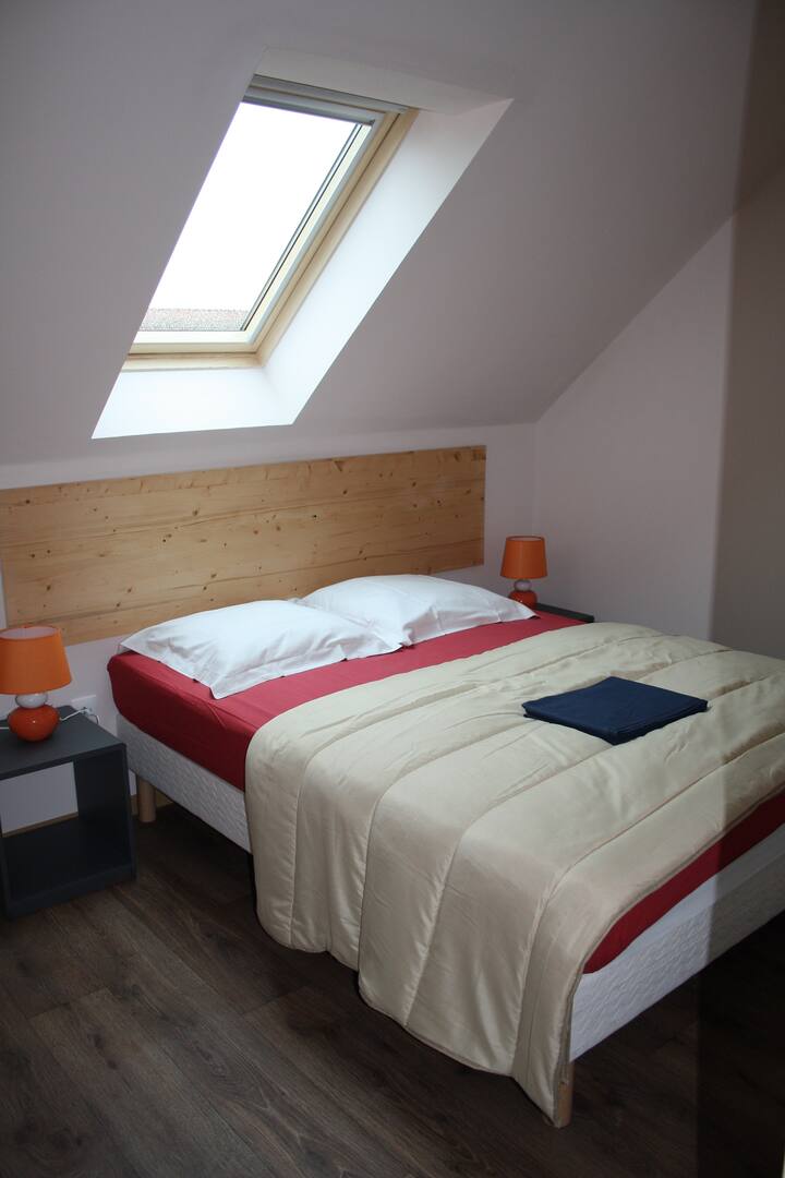 пода на спалнята 6 