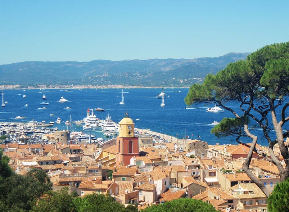 Village de St Tropez à 10 min