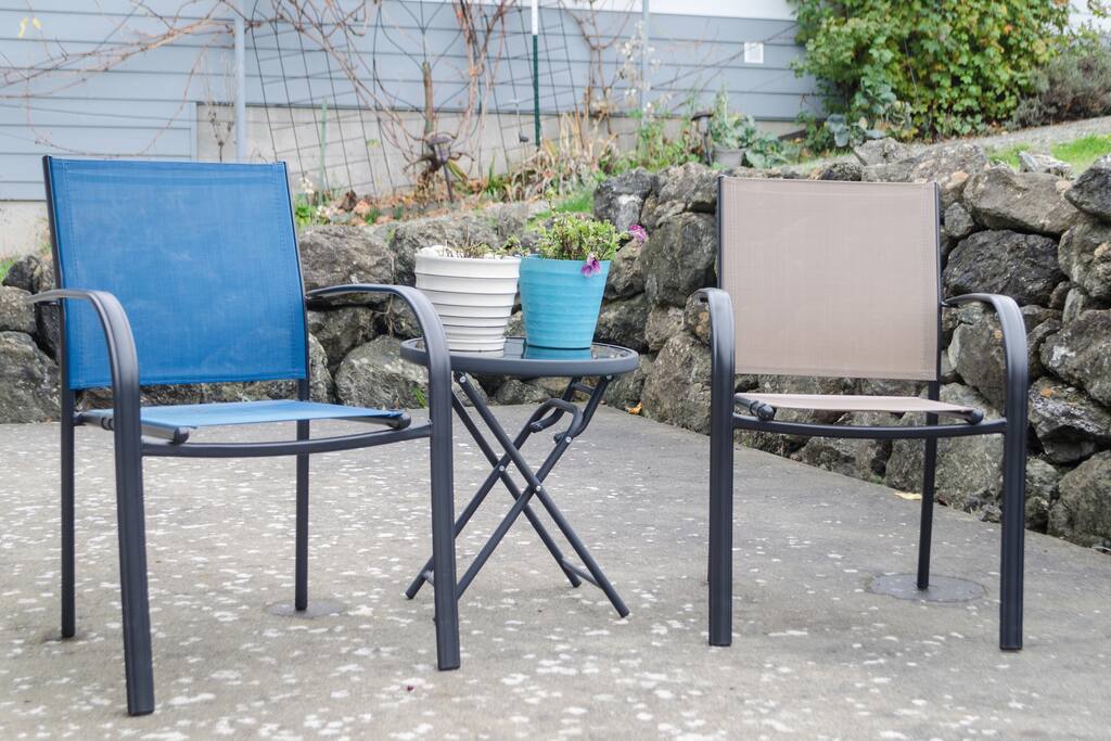 The back yard offers a relaxing area to kick up your feet and enjoy the sunshine.