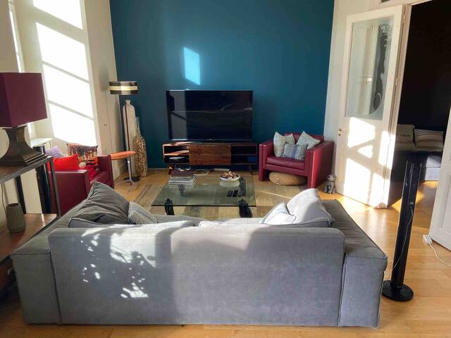 Superbe appartement avec parking gratuit couvert gallery image 3