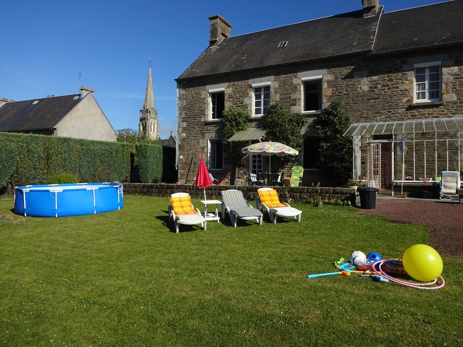 Back garden with swimming pool