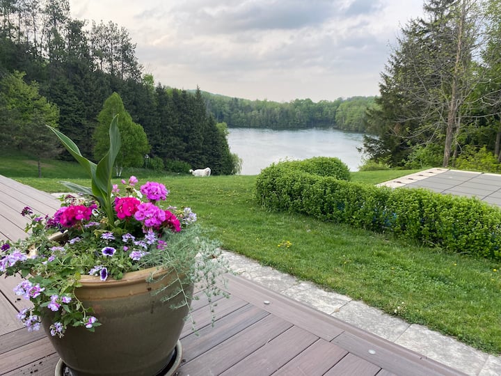 Lakefront EstateGuesthouse Houses for Rent in Mulmur, Ontario, Canada Airbnb