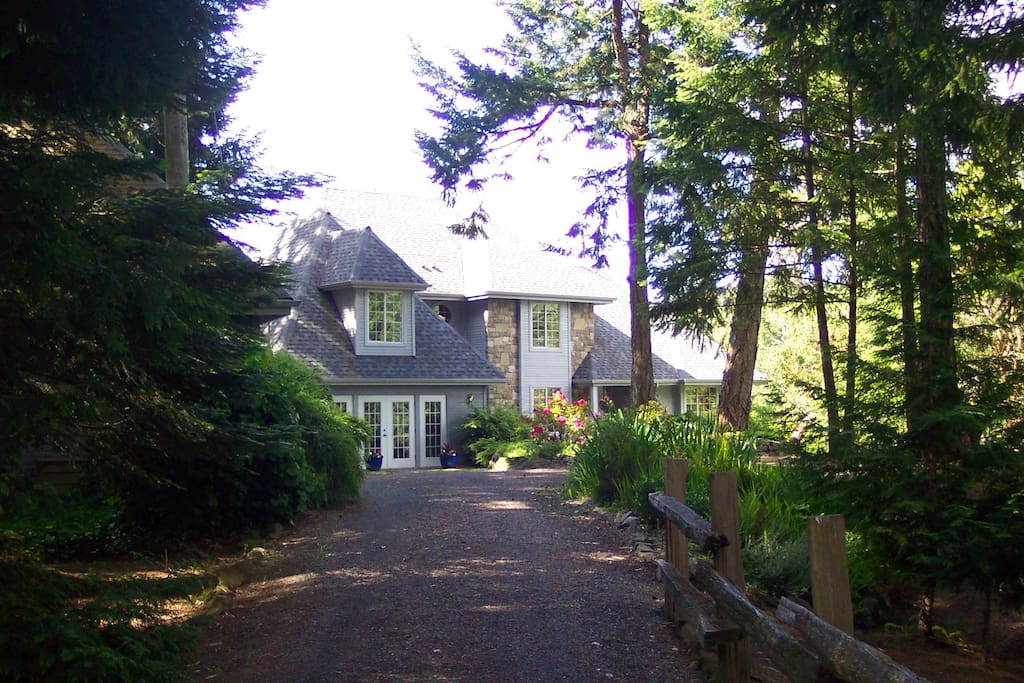 Amblewood Driveway