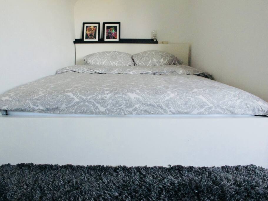 Großes Zimmer / Large room