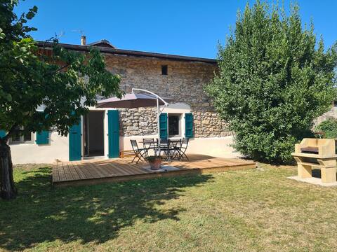 In the heart of the village of Mésinges