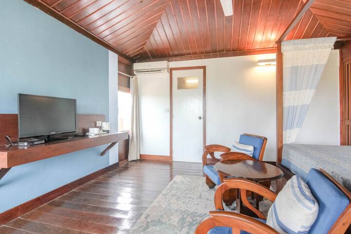 Shared living room image 5