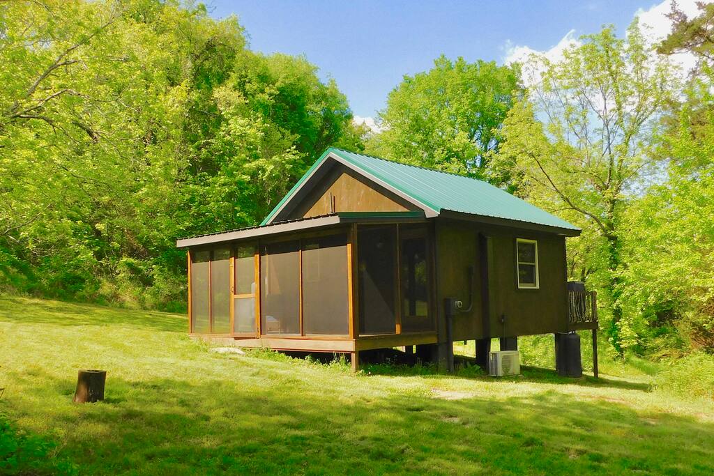 Cozy & Private Mountain Cabin Near Nashville, TN - Cabins ...