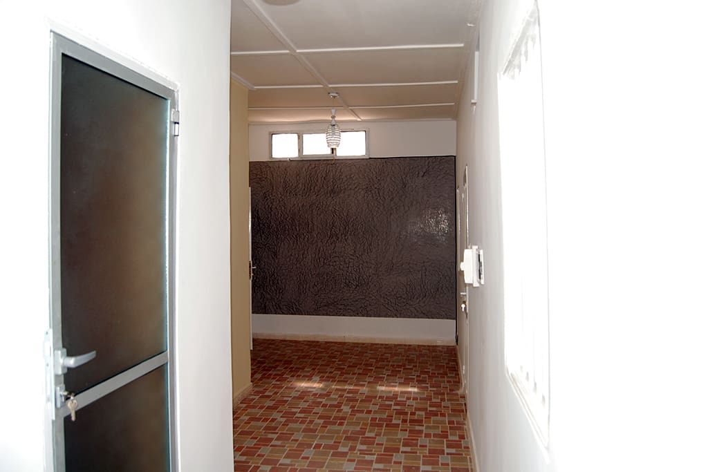 Vue couloir d'entrée de la résidence