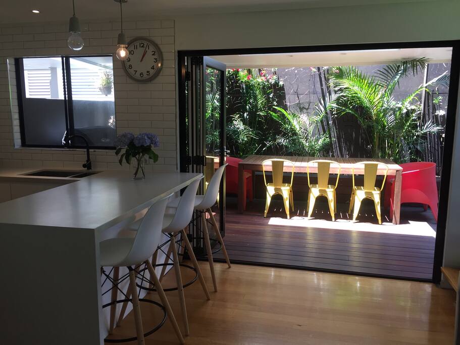 Indoor / outdoor living
