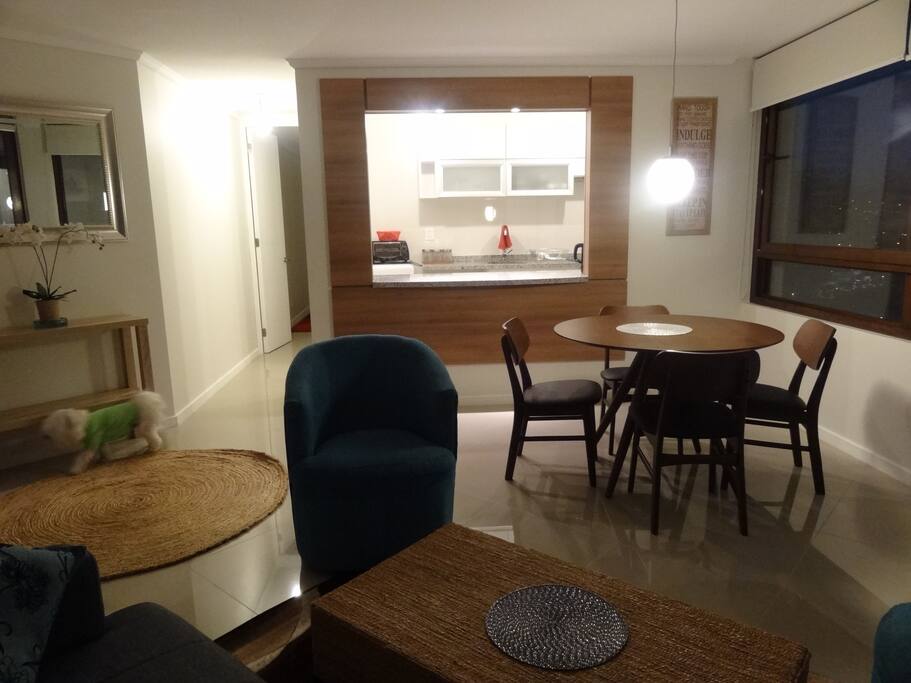 AMPLIO LIVING COMEDOR
