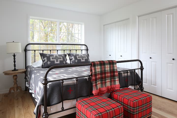 غرفة النوم الرئيسية