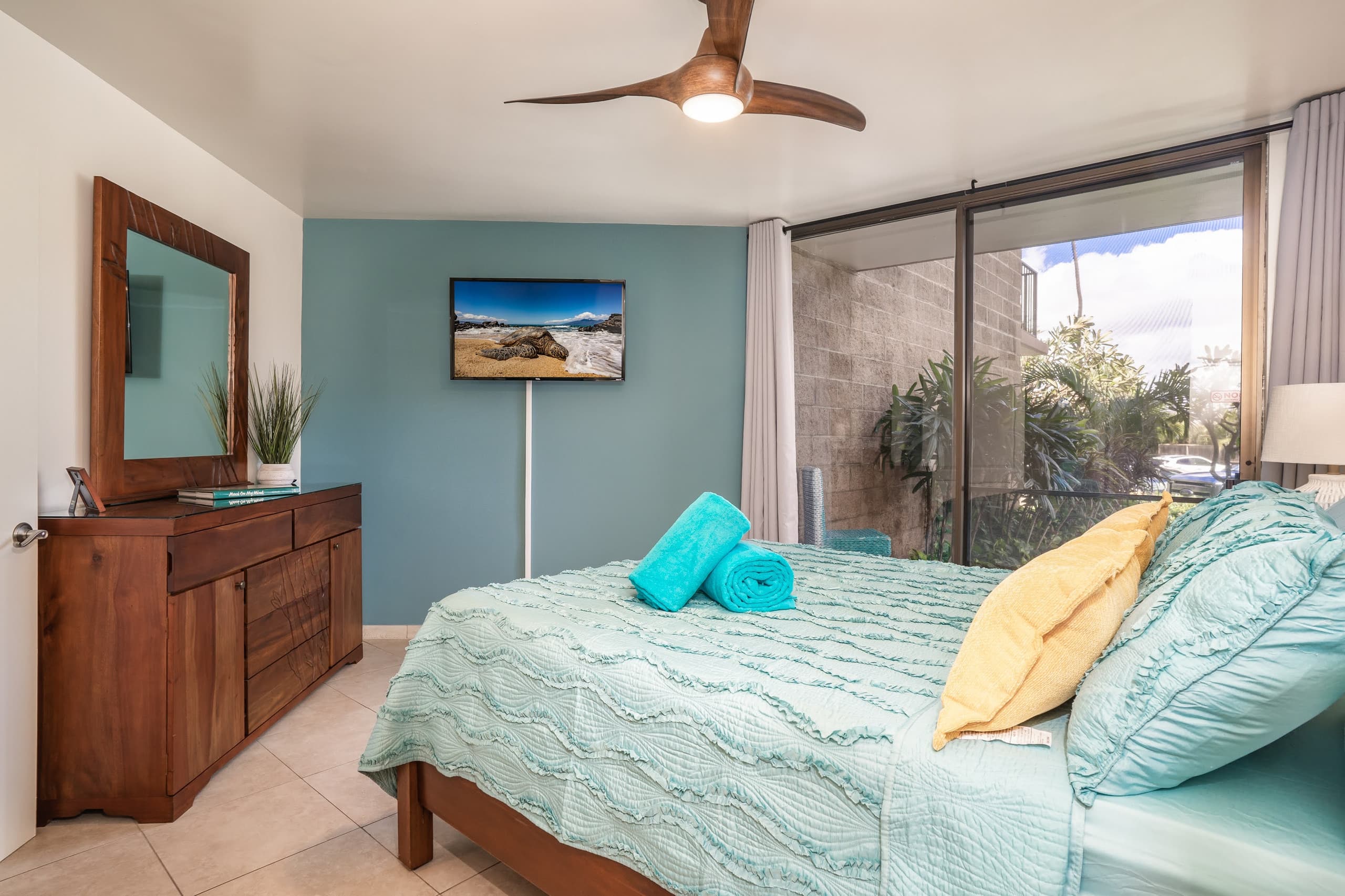 Kauhale Makai - Oceanfront Property - Image 12