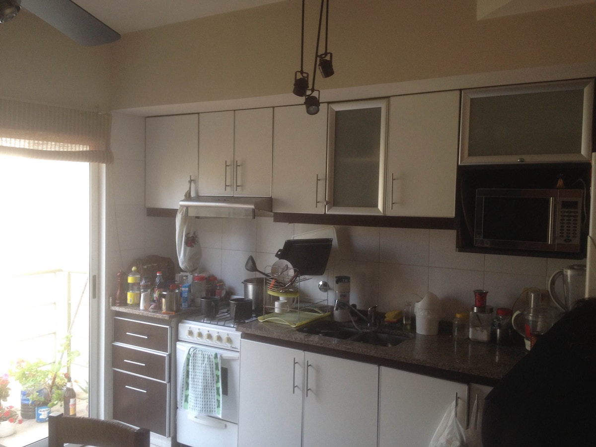Habitación en departamento compartido de 3 ambientes en Villa Urquiza