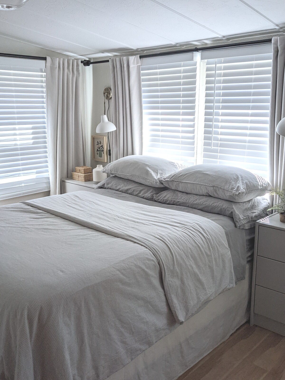 ห้องนอน 1 พร้อมเตียงคู่