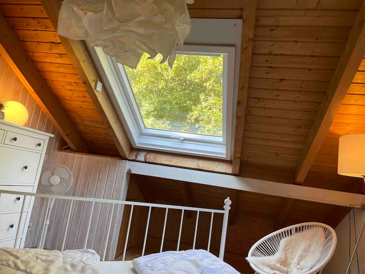 Schlafzimmer 5