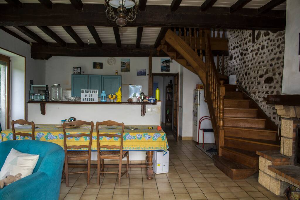 Entrée par la salle à manger
