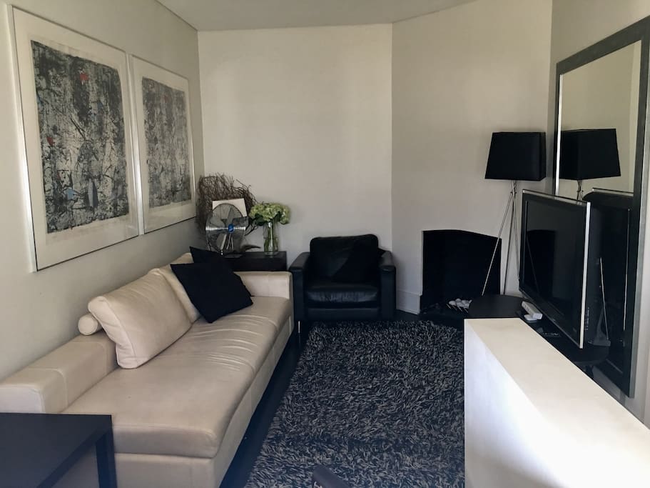 Lounge room