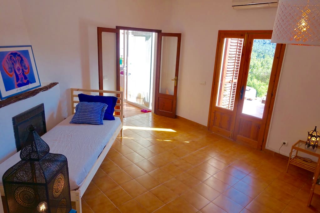 Comfy Single bed