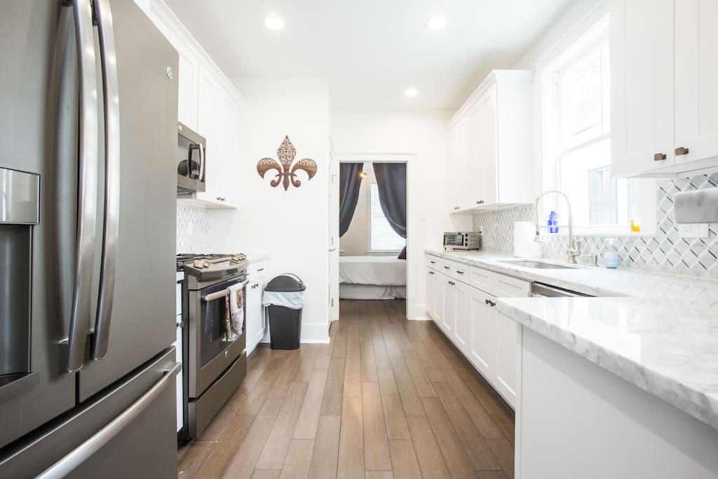 Fully equipped kitchen.
