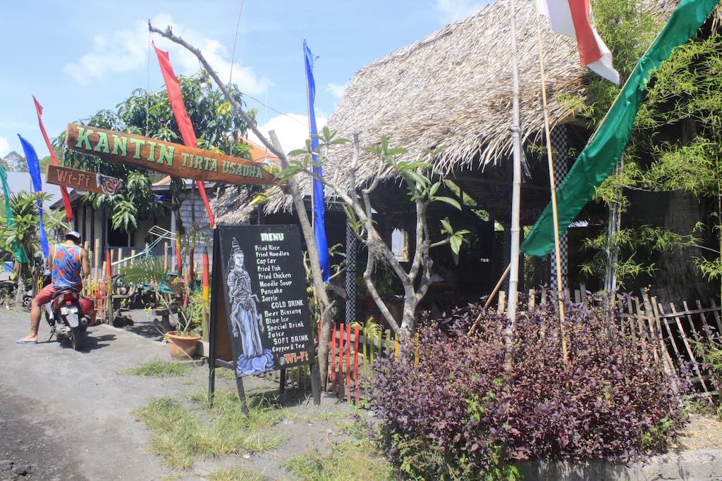 Restaurant & Bar