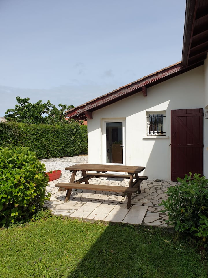 Studio Avec Terrasse Aux Portes De Biarritz - Bidart