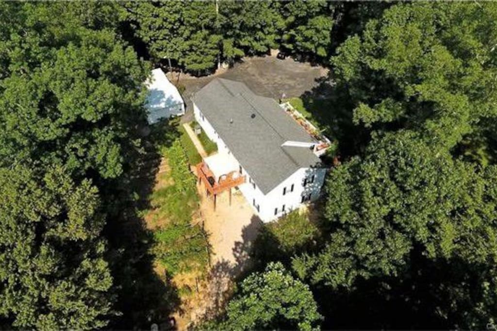 Overview of entire property
