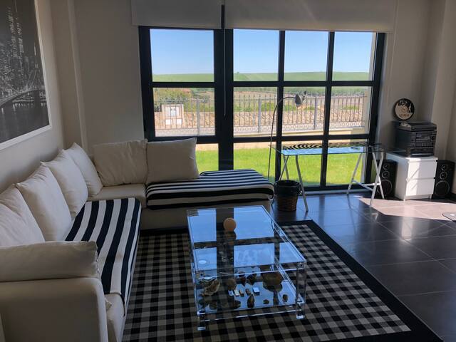 Preciosa habitación con baño a 3 km de Salamanca