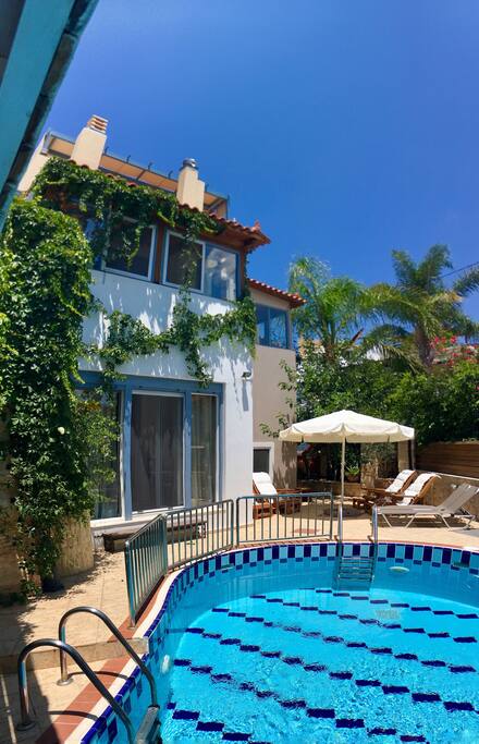 Villa Nefeli pool area.