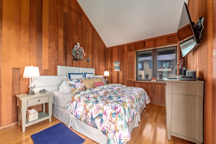 Ocean View King Bedroom