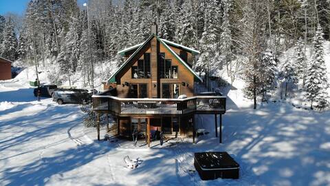 Chalet 4-season on Lake - Private - Hot Tub