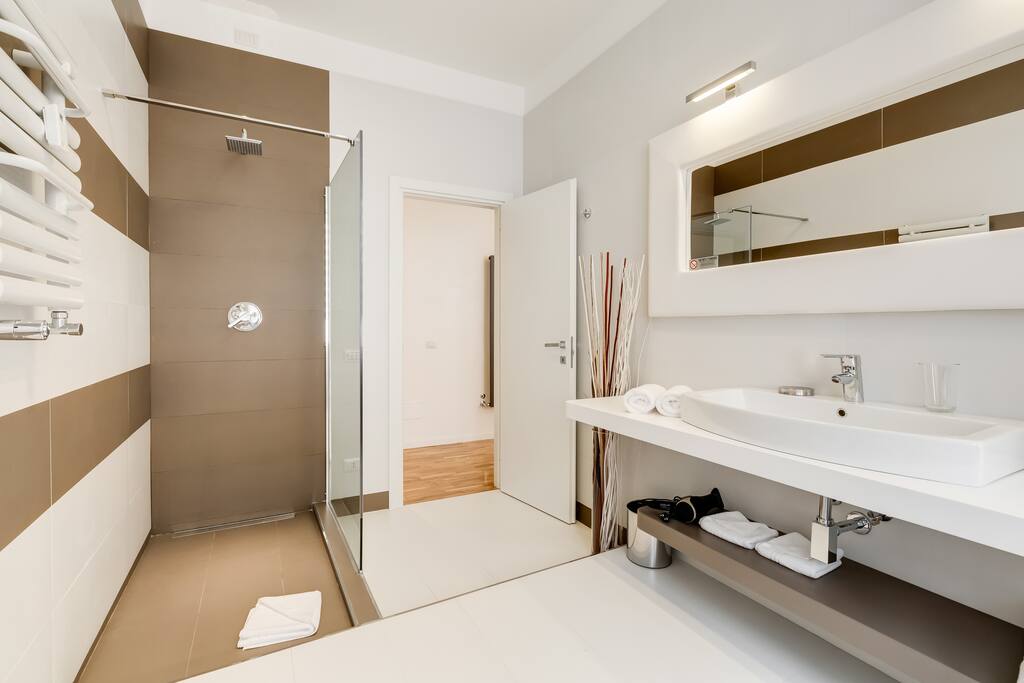 Bagno stanza G1