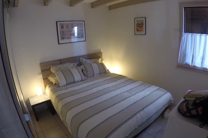 habitación de la planta baja muy grande - ground floor room