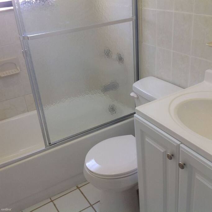 Master Bedroom Bath