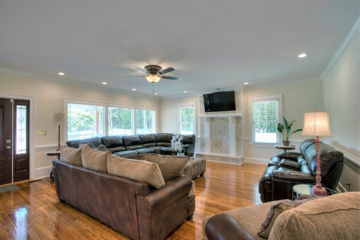 Hidden Gem! *Special Rates* Military & Nurses - Sumter, SC