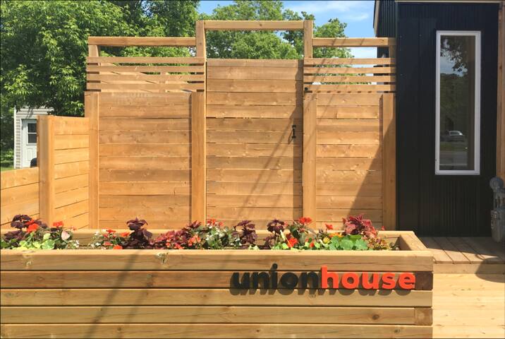 Union House Picton Cottages For Rent In Prince Edward Ontario