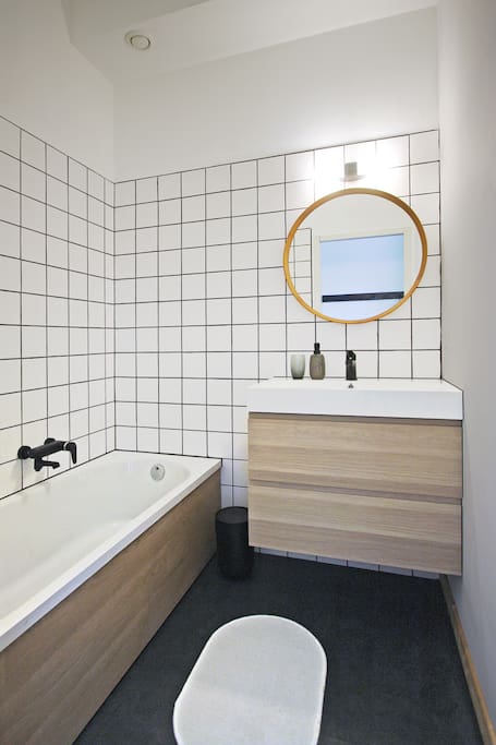 Modern bathroom
