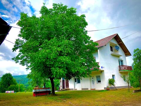 Spacious Apartment D&D for 4, 5 or 6 *Plitvice*