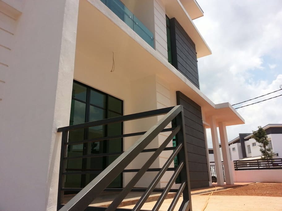 Parking is available for 1 car.
Remote control access will be given to guest upon arrival. A serene, gated and gaurded residence.