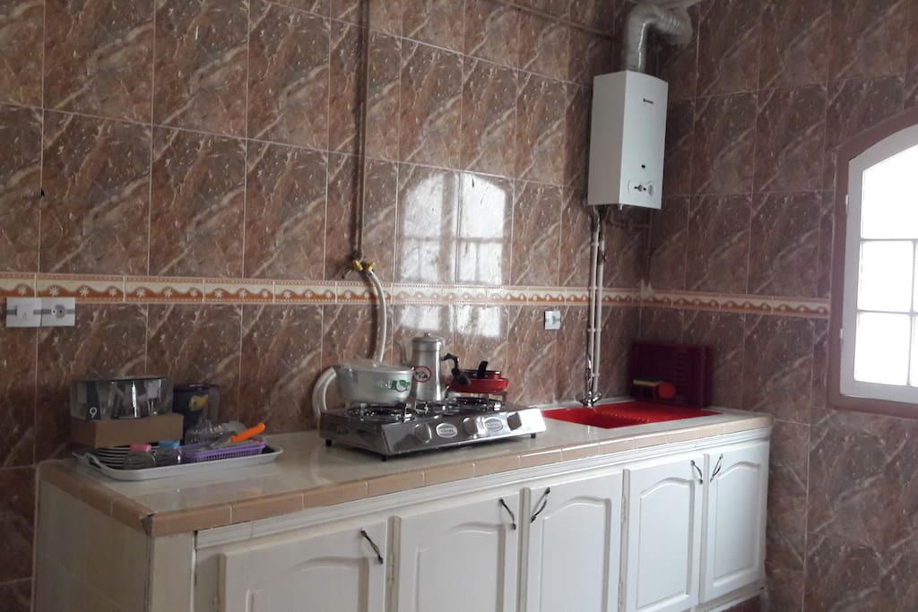 toute la vaisselle frigo et plaque est neuve