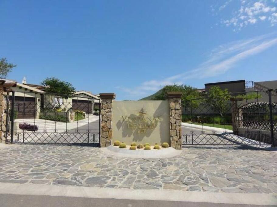 House Entrance Gate