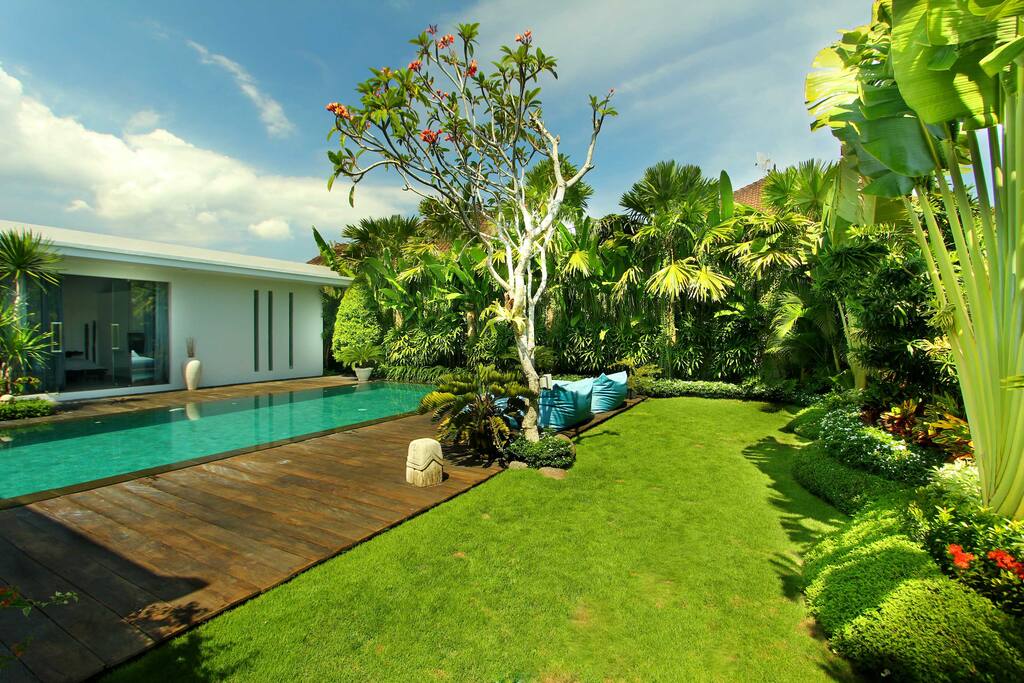 Villa Bahia garden