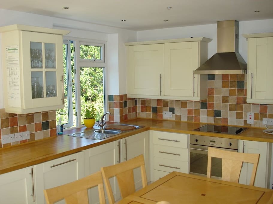 Fully equipped kitchen